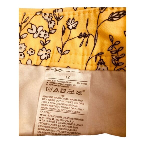 Banana Republic Yellow Patterned Shorts - Picture 4 of 8